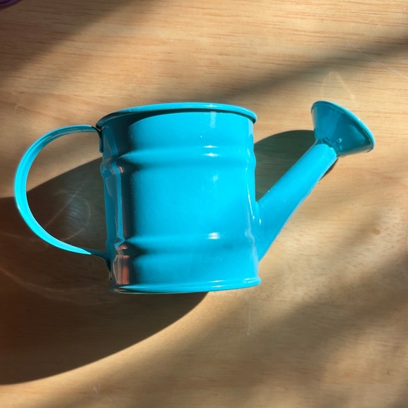 Adorable Mini Spring Garden Decor Set - Picture 3 of 7